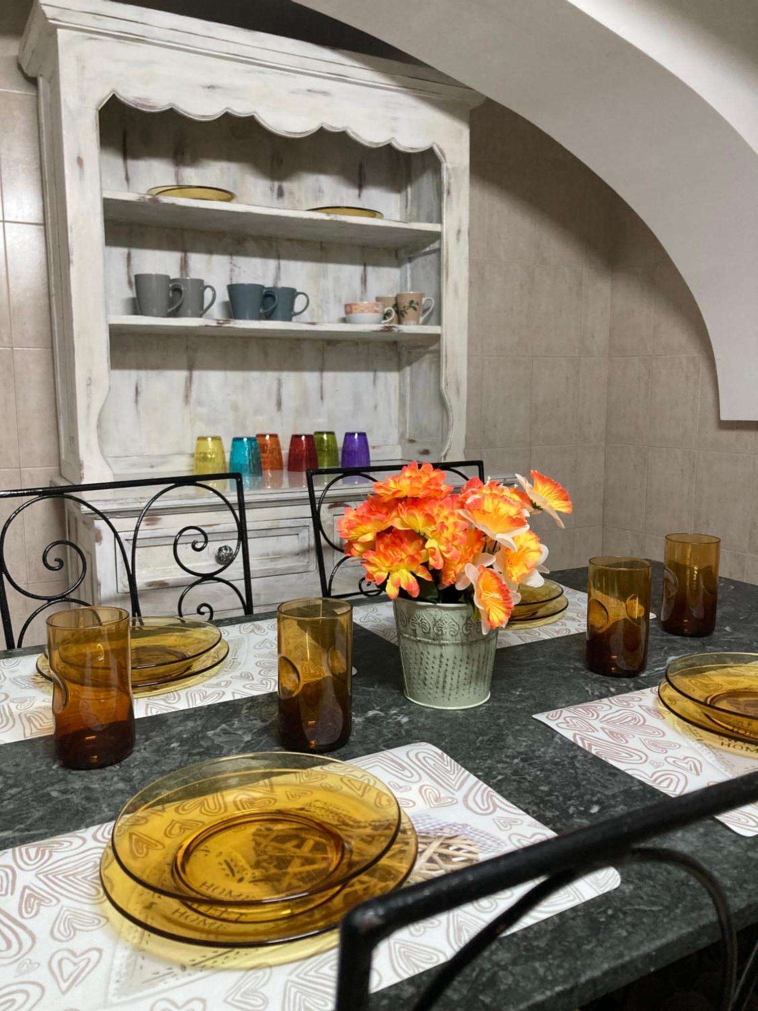 Апартаменты Charming Central Townhouse In Sliema Steps From Promenade And Sliema Ferry Экстерьер фото
